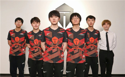 新华视评｜以“新”为帆 开拓外贸新空间.